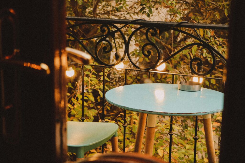 Small Balcony Design: How To Create an Outdoor Oasis in 7 Points